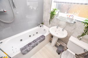 BATHROOM- click for photo gallery